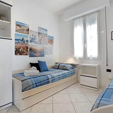 Relaxing Sea View Pool I Immobilux Appartamento Lido di Jesolo