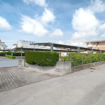 Apartment Relaxing Sea View Pool I Immobilux Lido di Jesolo
